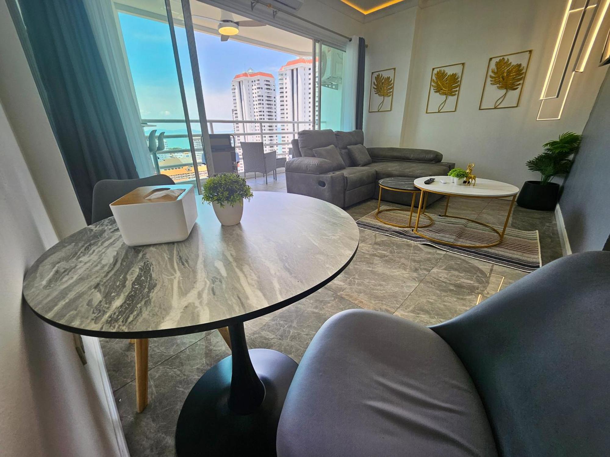 View Talay 5 Jomtien Beachfront Pattaya Eksteriør billede