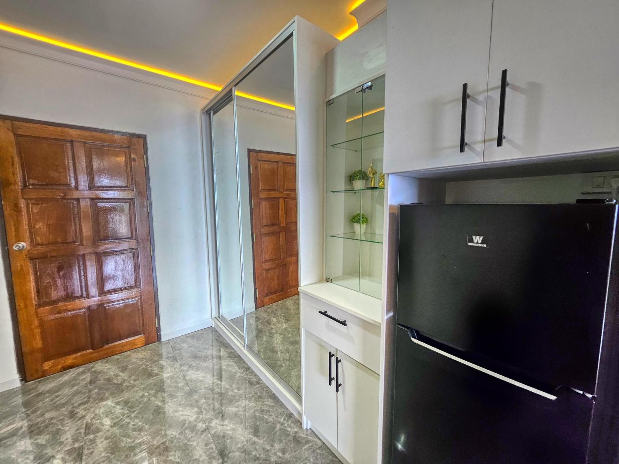 View Talay 5 Jomtien Beachfront Pattaya Eksteriør billede